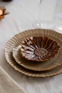 Tallerken Bloom flower 15cm Cognac